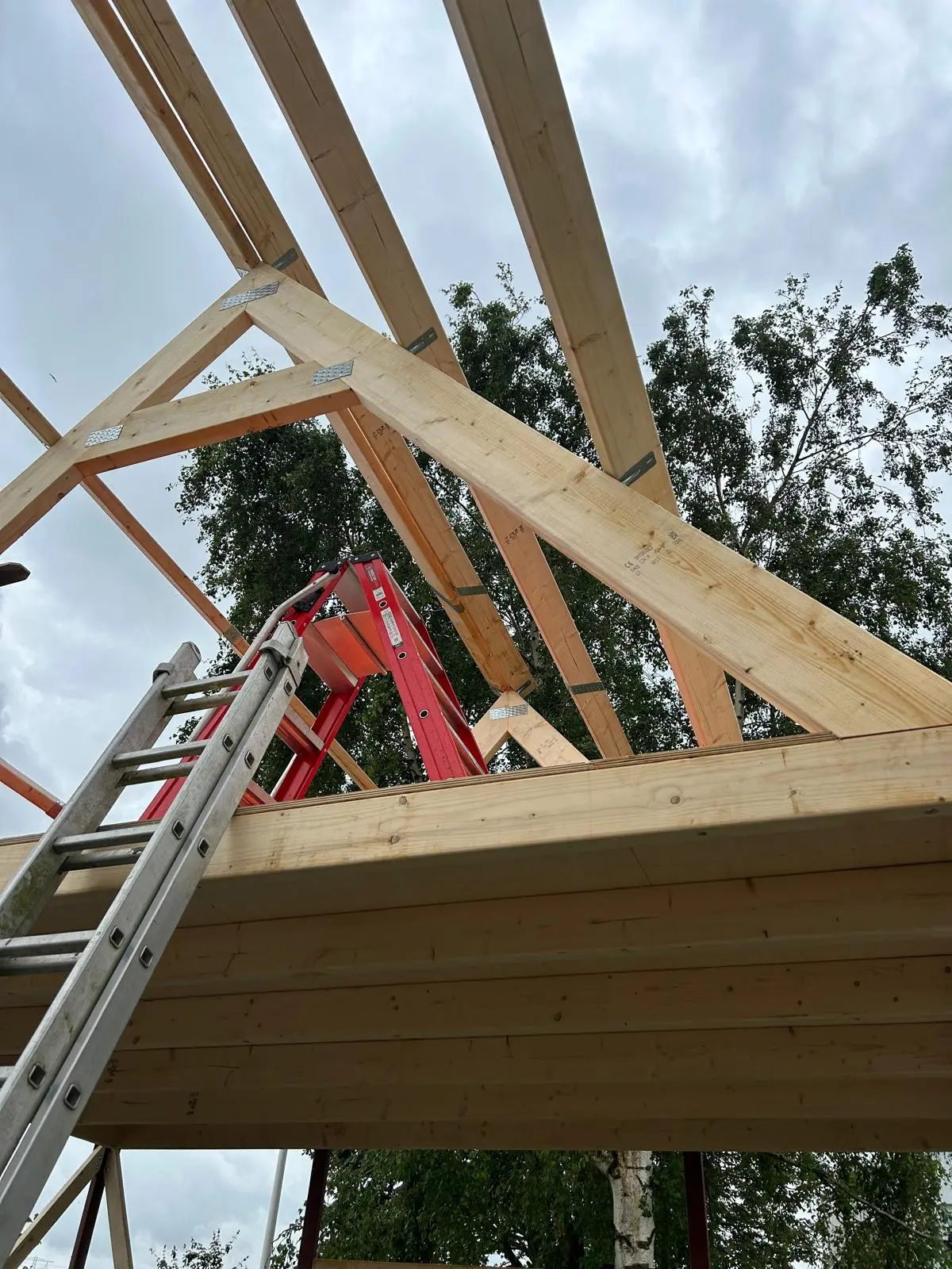 Binnenkant van nieuwbouw schuur Schore