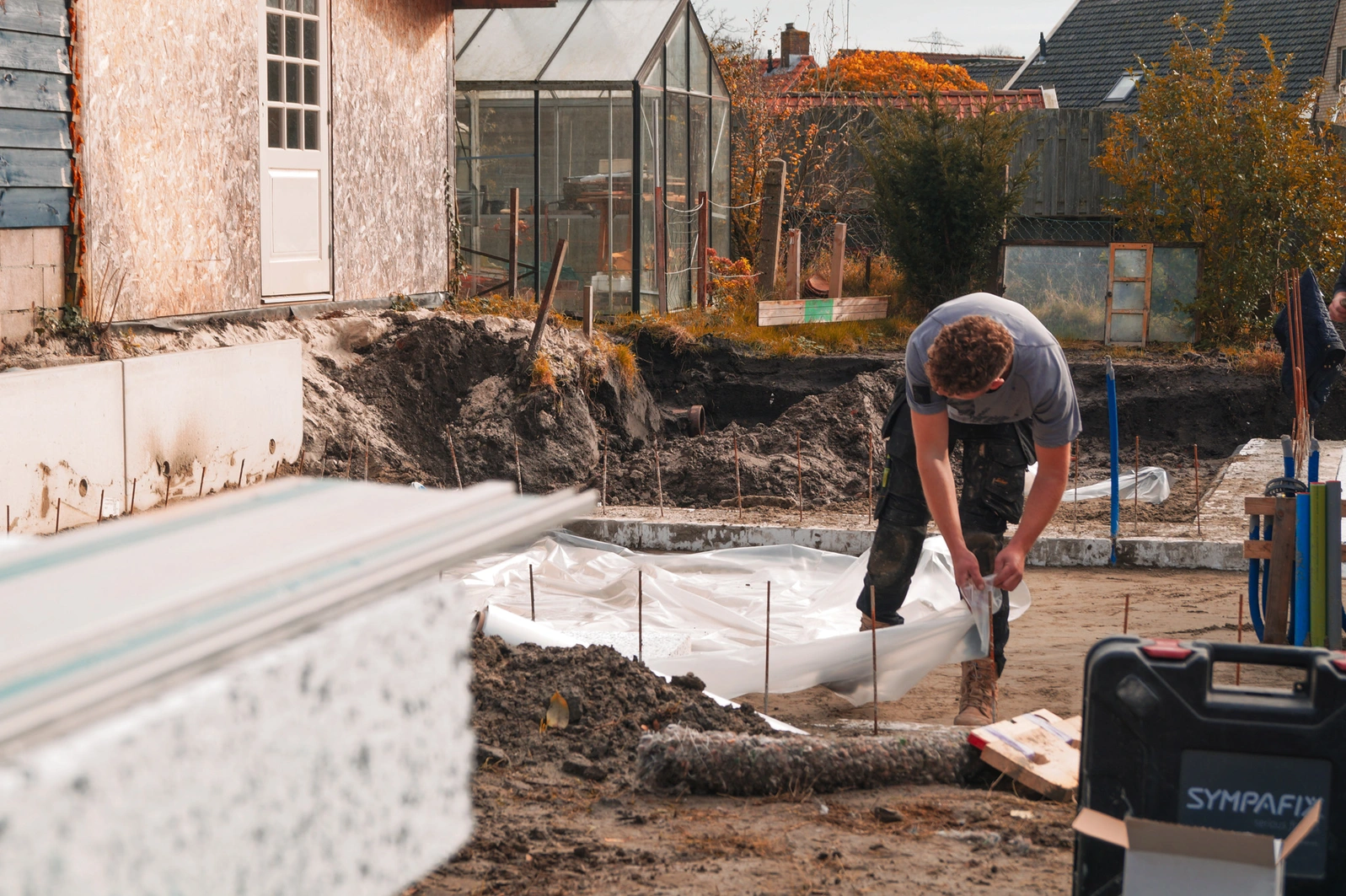Huissen timmerwerken aan het werk