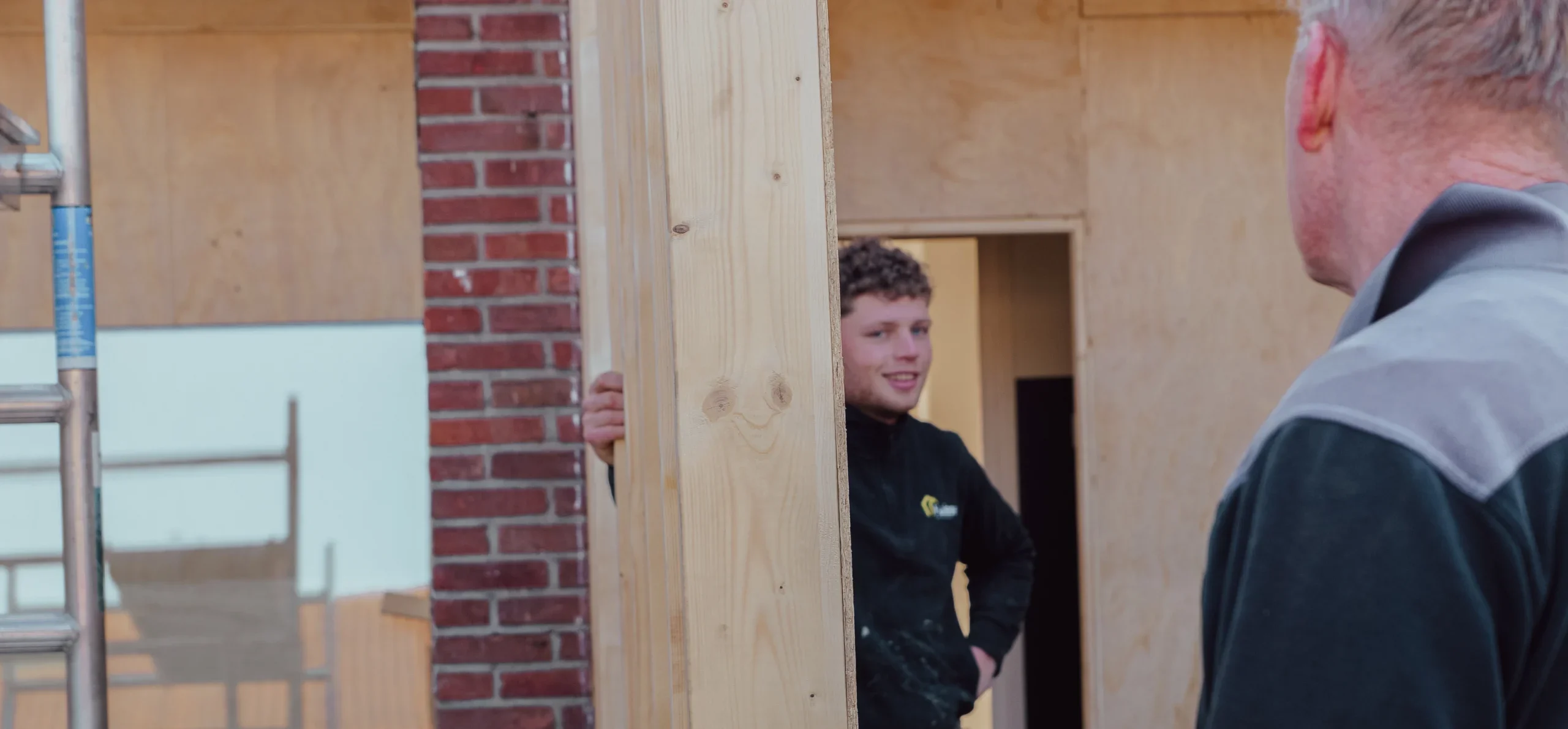 Aanbouw laten zetten